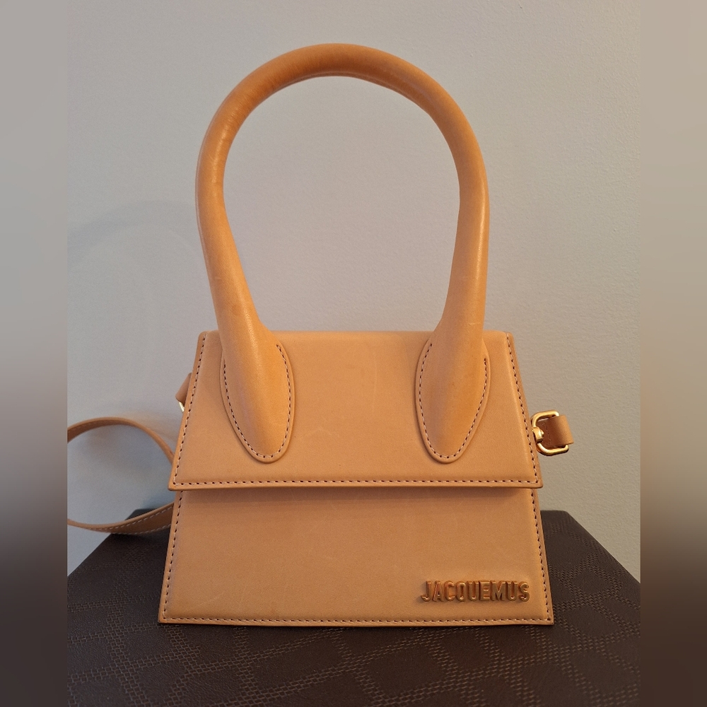 Jacquemus Le Chiquito Moyen